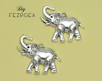 10 st antika silver elefantberlocker. djurhängen. CY191