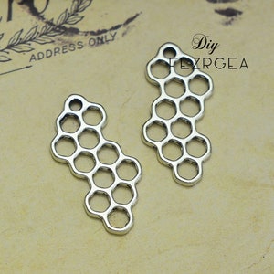 20PCS Antique silver Honeycomb connectors. Beehive pendants. DH99258