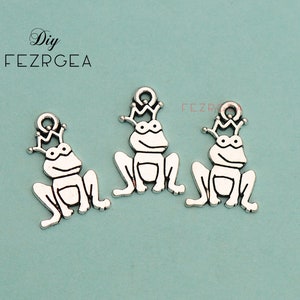 30PCS--22x15mm, Antique silver Frog charms.Lovely Frog pendants.