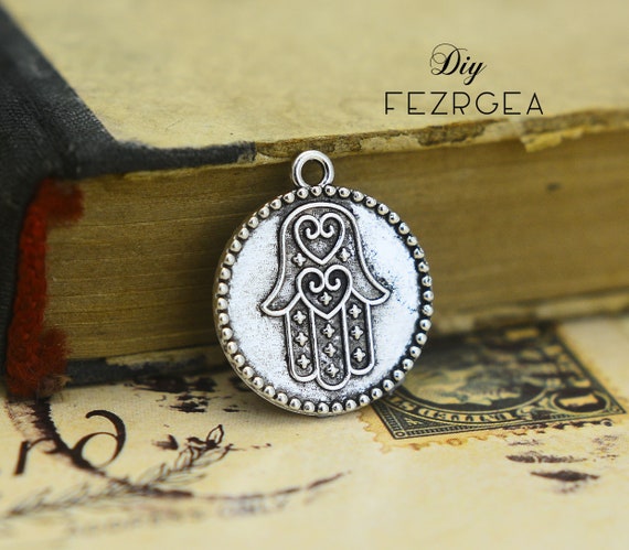Hand of fatima pull chain bracelet sale
