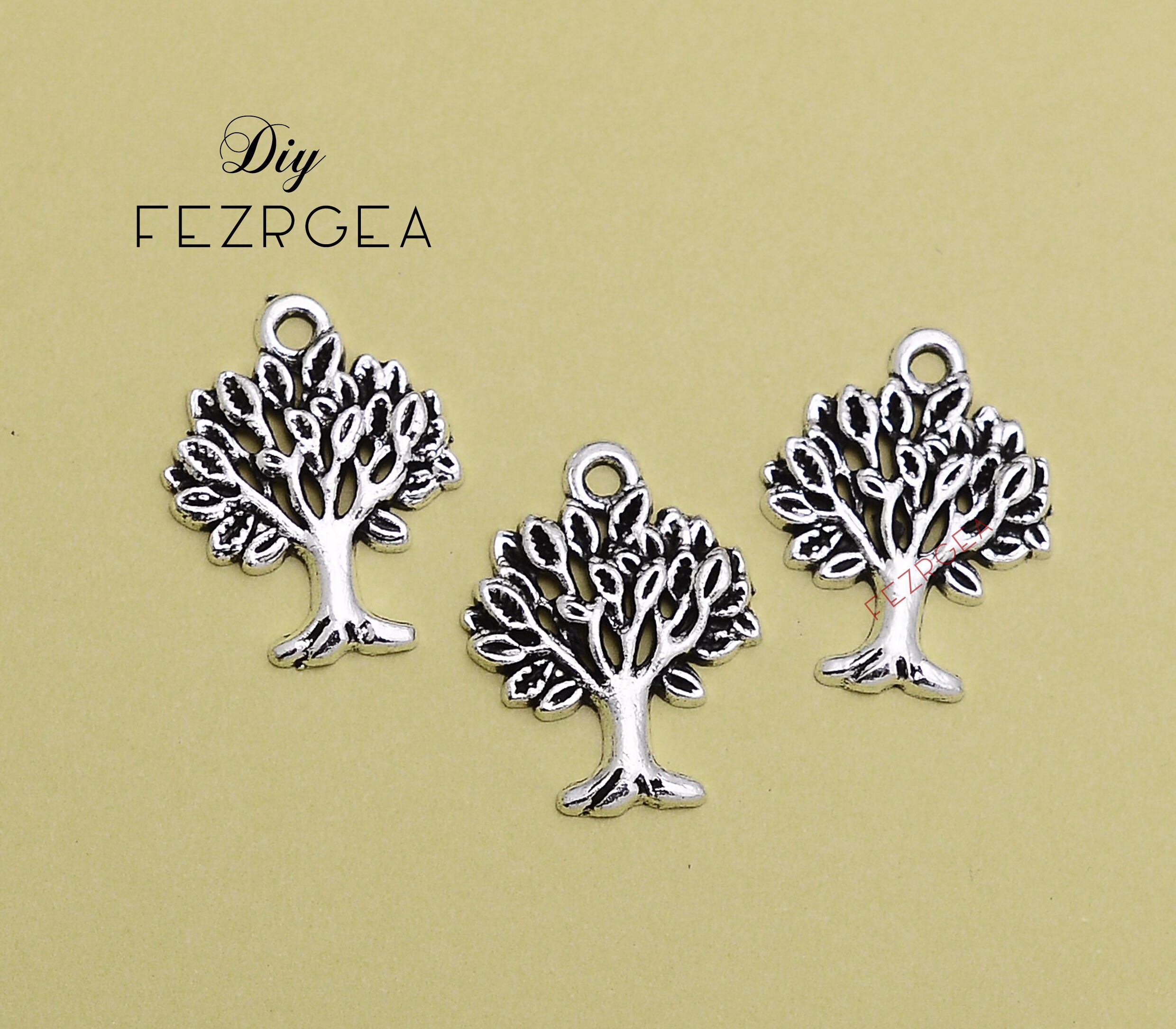 Charms Argentés Motif Arbre - Neuf Sans Emballage - Pour Bracelet Ou Collier - Bijou Fantaisie