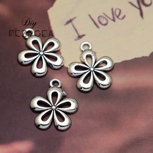 30PCS--18x15mm, Antique silver Flower Charms. Garden pendants.
