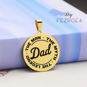 Papá Amuleto de acero inoxidable, Papá personalizado el hombre el mito la leyenda Amuletos grabados, Amuletos / colgantes personalizados, Collar