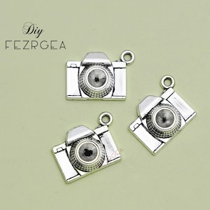 20PCS--21x16mm, Antique silver Camera charms. Movie Camera pendants.