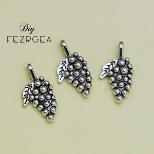 15PCS--26x14mm, Antique silver Bunch of grapes charms.Grapes pendants.