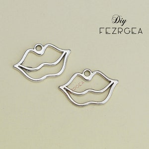 30PCS--24x15mm, Antique silver Lips charms.Kiss pendants.