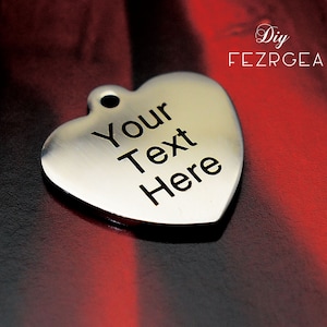 Charme de aço inoxidável personalizado, Charms personalizados gravados a laser, Pingentes de aço inoxidável de coração, Charms de pulseira