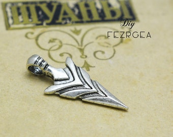 10PCS Antique silver Arrowhead Arrow Charms.2 sides arrow pendants. CM525