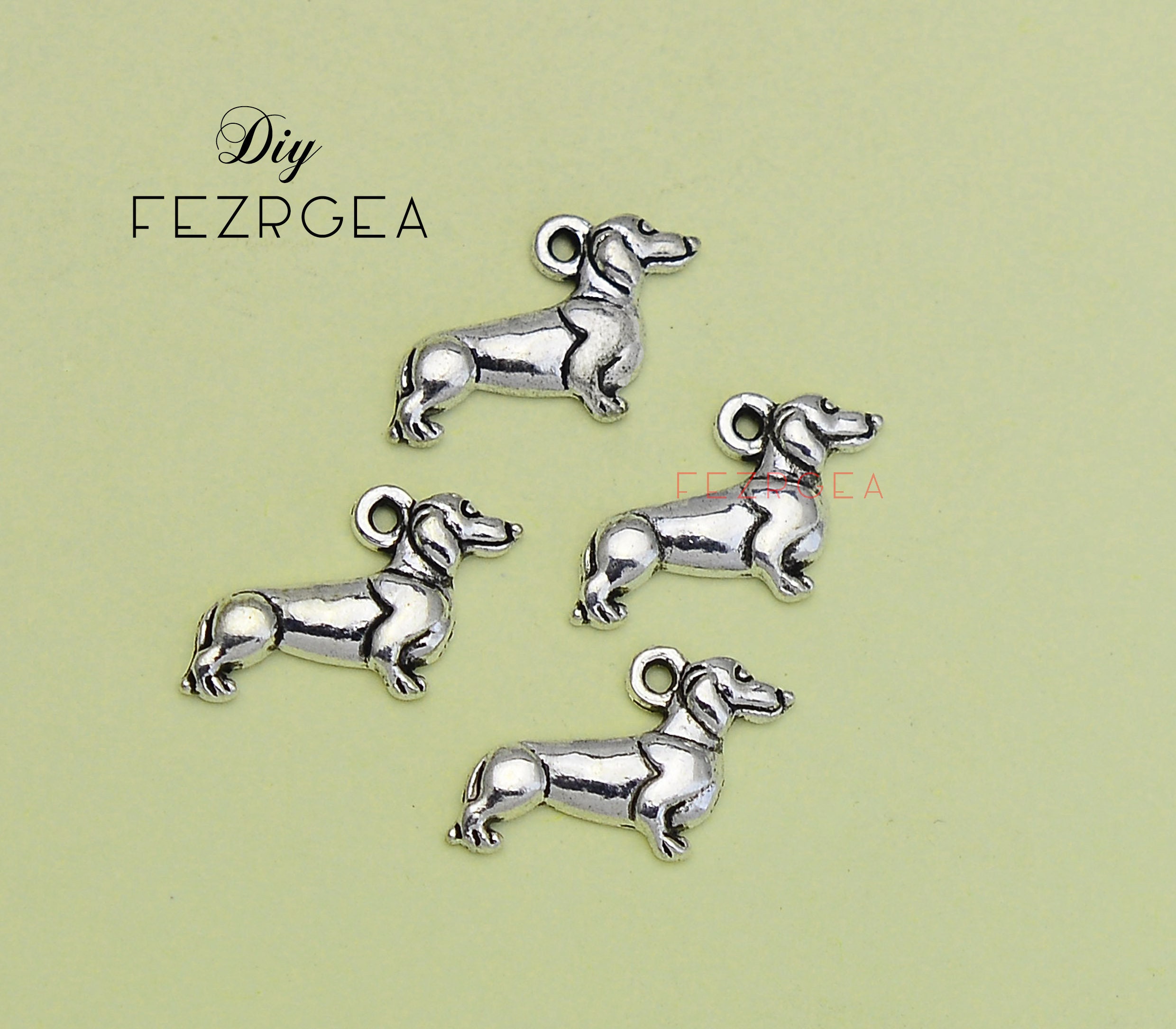 30 PCS antike Silber Dackel Charms. Hund Charms Tier Anhänger. CY237