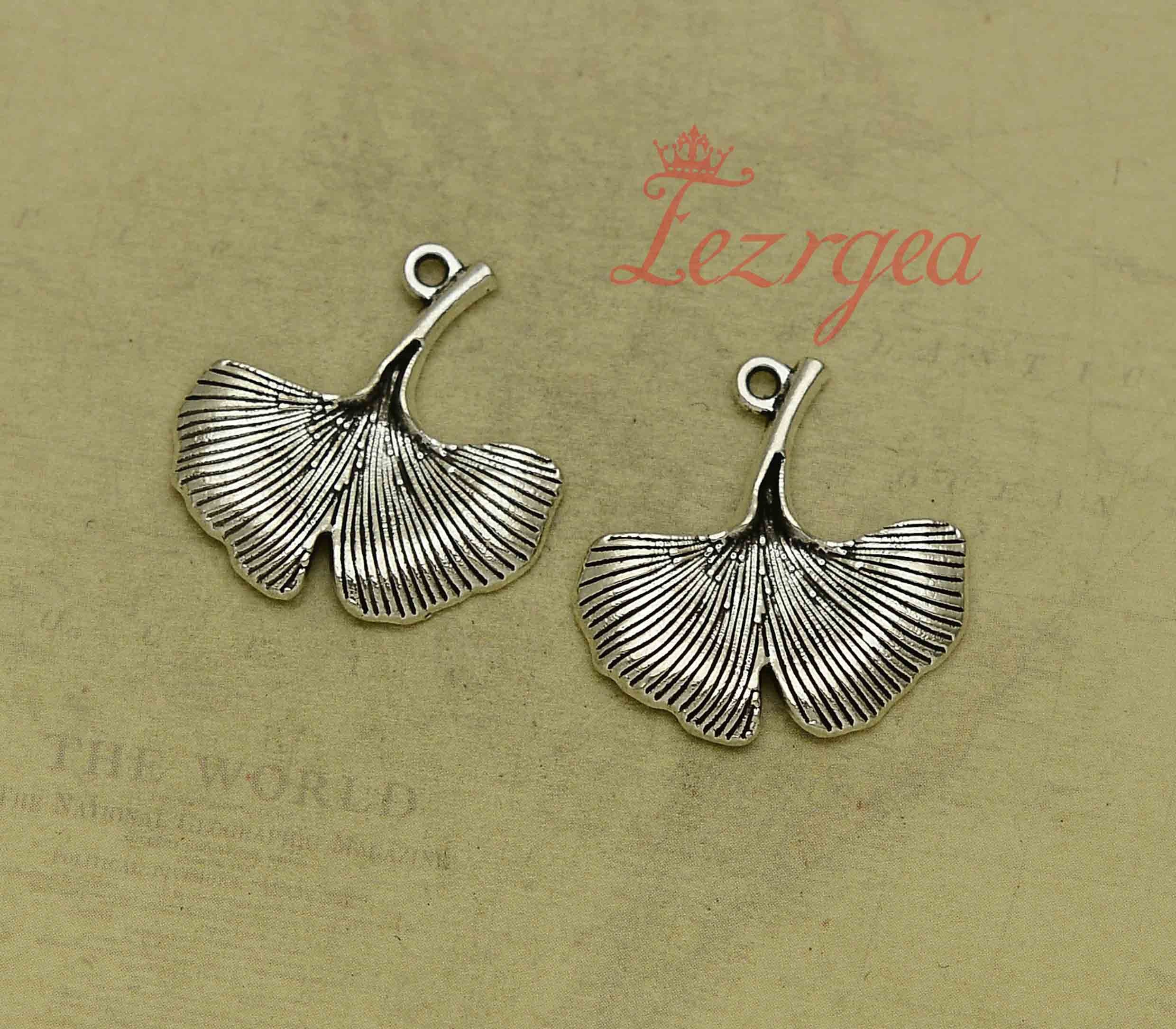 15pcs Antique Silver Hollow Leaf Charm Pendant Necklace Accessory Handmade Craft 15pcs Antique Silver Hollow Leaf Charm Pendant Necklace Accessory Handmade Craft