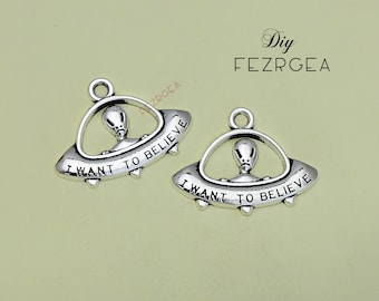 15 PCS--31x23mm, Antik Silber UFO Charms. Ich möchte Charme Alien Anhänger glauben.