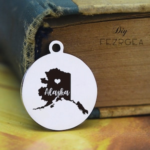 Carte de l'Alaska Stainless Steel Charm, Carte personnalisée de l'Alaska USA Charmes gravés, Charmes personnalisés / Pendants, Necklace Bangle Charms