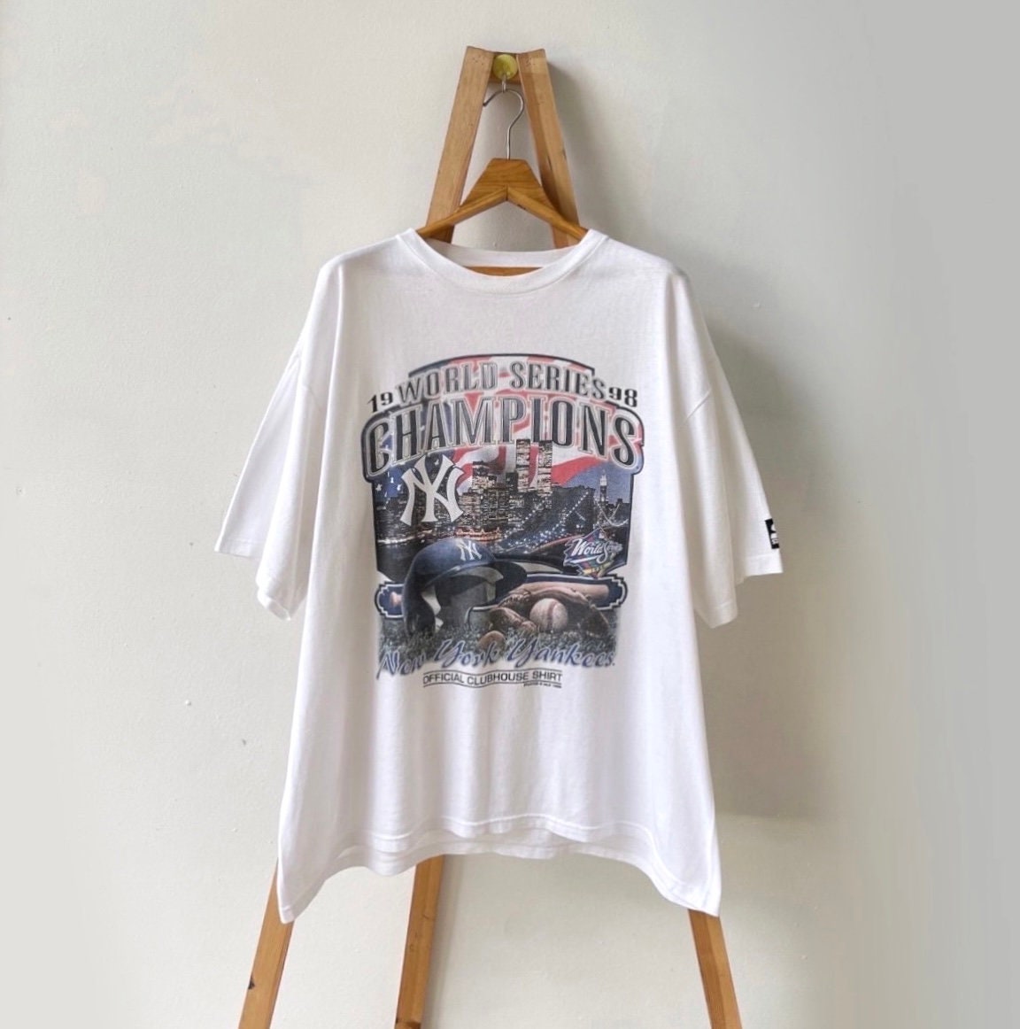 Vintage 90s Navy Blue Oversized New York Yankees Tee – Total