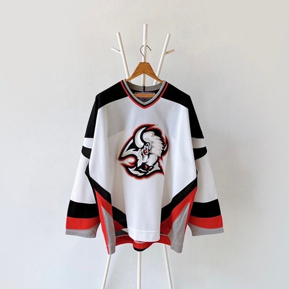 Buffalo sabres 90s jersey hotsell
