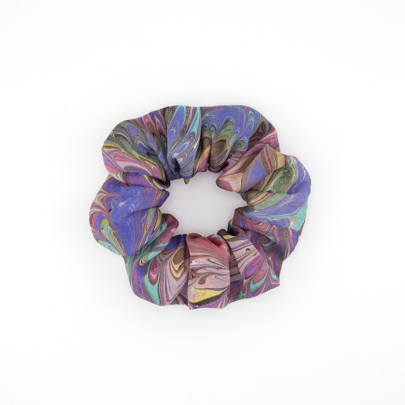 Pure silk scrunchie, 10 cm, recycled image 2