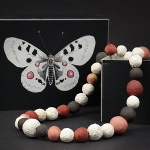 Pearl necklace model: Apollo butterfly including jewelry box