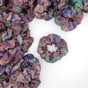 Pure silk scrunchie, 10 cm, recycled image 3