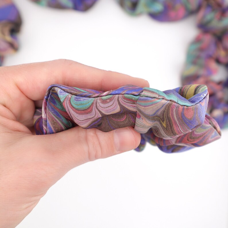 Pure silk scrunchie, 10 cm, recycled image 5