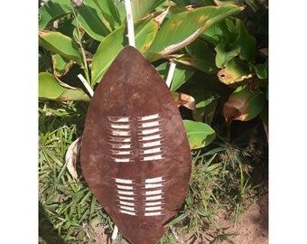 Large Dark Brown Zulu Traditional Cultural Shield, African Warrior Hat, african warrior shield and hat made of cowhide