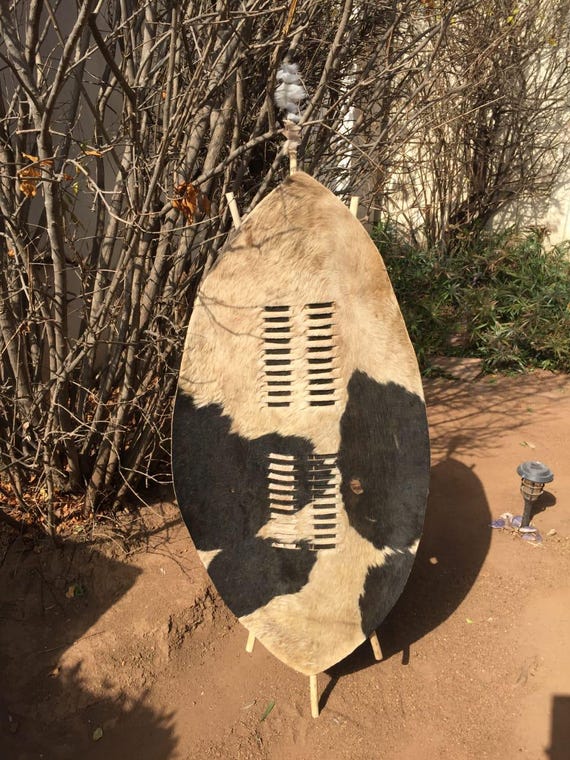XL Black & White Zulu Shield – 140cm Extra Large | Isihlangu