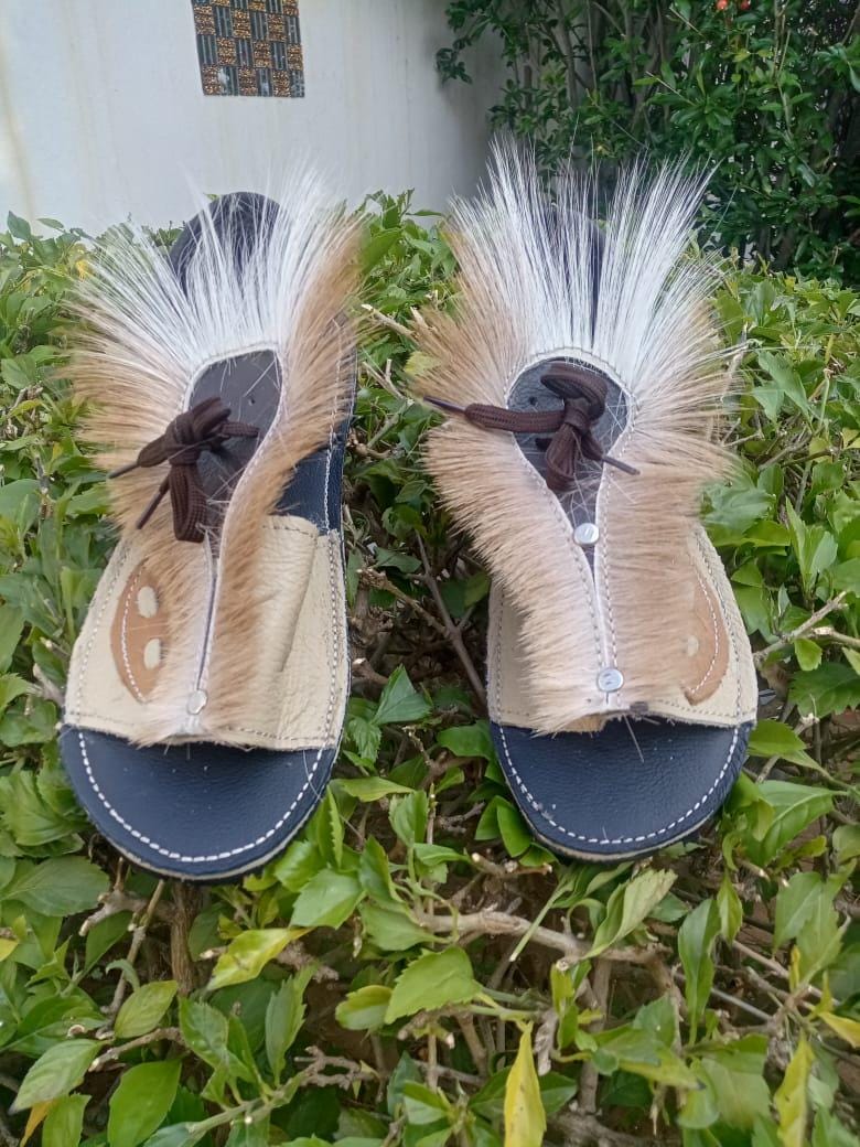 Authentic Zulu Imbhadada Sandals – Handmade Springbok Hair & Faux