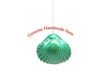 OOAK Nautical sea shell light pull handle, a cockle painted peppermint green. Nautical cord pull for bathroom lighting, fans or blinds