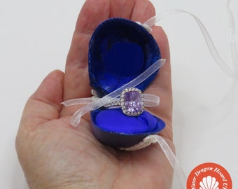 Unique ring box for the perfect romantic proposal to the Mermaid or Merman in your life. Hinged sea shell as a precious keepsake rings box