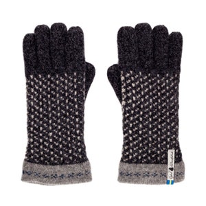 Merino Wool Gloves by Ojbro Vantfabrik Skaftö Pattern Sot (Black)