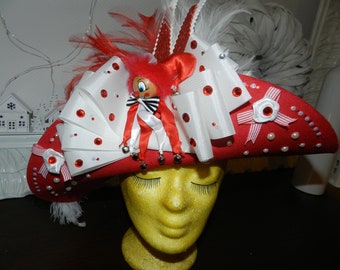 Carnival hat * red/white * with cathedral * unique