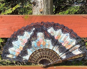 Vintage Spanish hand fan - Flowers and Lace Fan - 1970s - Wall Decor - Hand Fan - 18” VGC