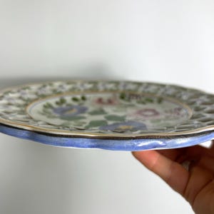Vintage floral wall plate - Portuguese Studio Pottery - Hand Painted - 1980s image 7