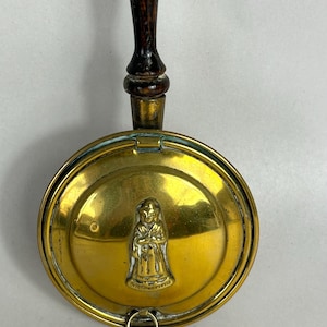 Vintage mini brass bed warmer pan - Traditional fireside/kitchen accessory