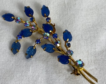 Vintage ladies brooch - Blue Aurora Borealis Glass Cut Glass Stones - Gold Tone Metal Leaf Flower Shaped Pin Brooch - 3” - 1950s VGC