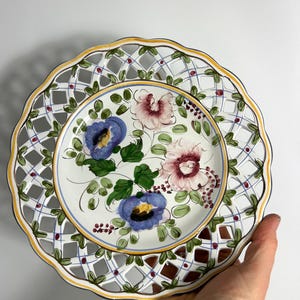 Vintage floral wall plate - Portuguese Studio Pottery - Hand Painted - 1980s image 1