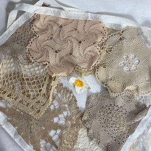 Vintage Bunting - Floral Doily Bunting - Handmade - 10 Flags - 2.6M - Unique  - Party Bunting - Wedding Bunting - Garden Bunting