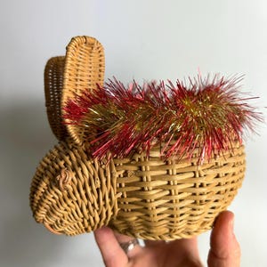 Panier vintage en forme de lapin / décoration de chambre d'enfant