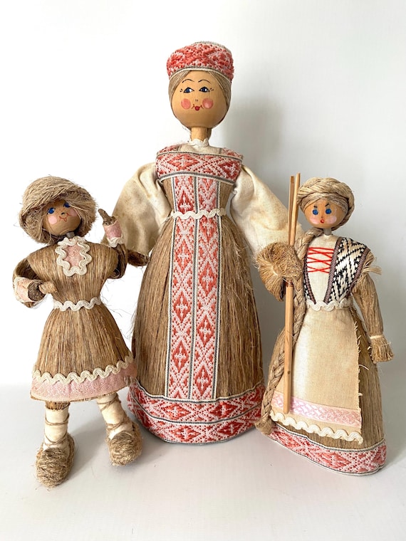 ボガティーリ人形？　ロシア　アンティーク ヴィンテージ ロシア人形一家 / 民芸品 麦わら人形 / 母と子供2人