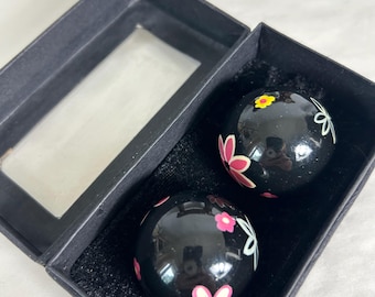 Vintage Baoding Worry Balls – Hand Painted Flowers
