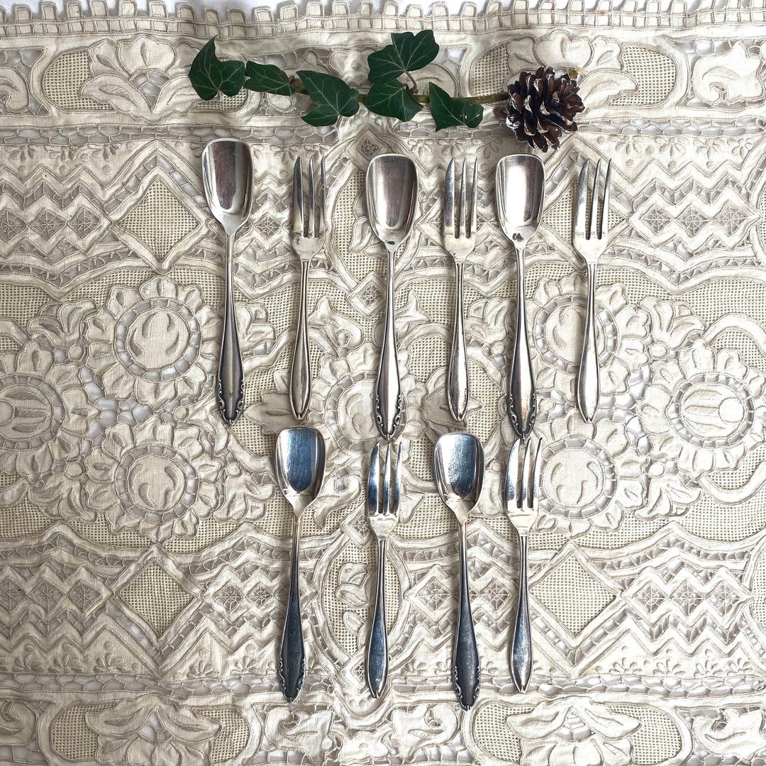 Vintage Cake Pastry Forks and Spoons 5 Mid Century Silver Plated Cake