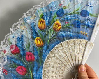 Vintage Spanish Hand Fan: Floral Lace, 1970s Wall Decor (17")