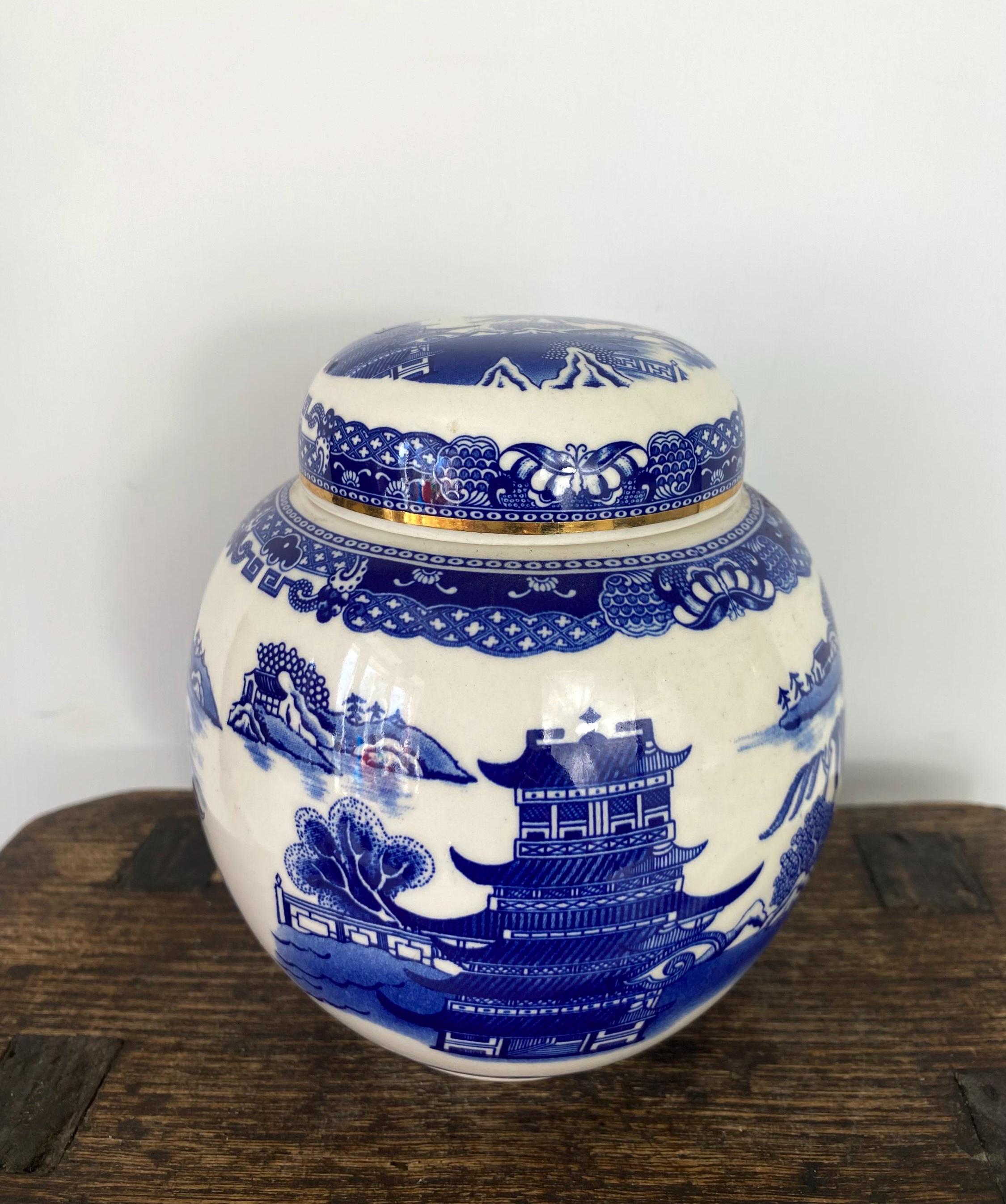 Vintage Ginger Jar - Blue Willow Ginger Jar - Ringtons
