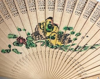 ヴィンテージ中国製木製扇子：花鳥の絵柄／風変わりな壁飾り - Etsy 日本