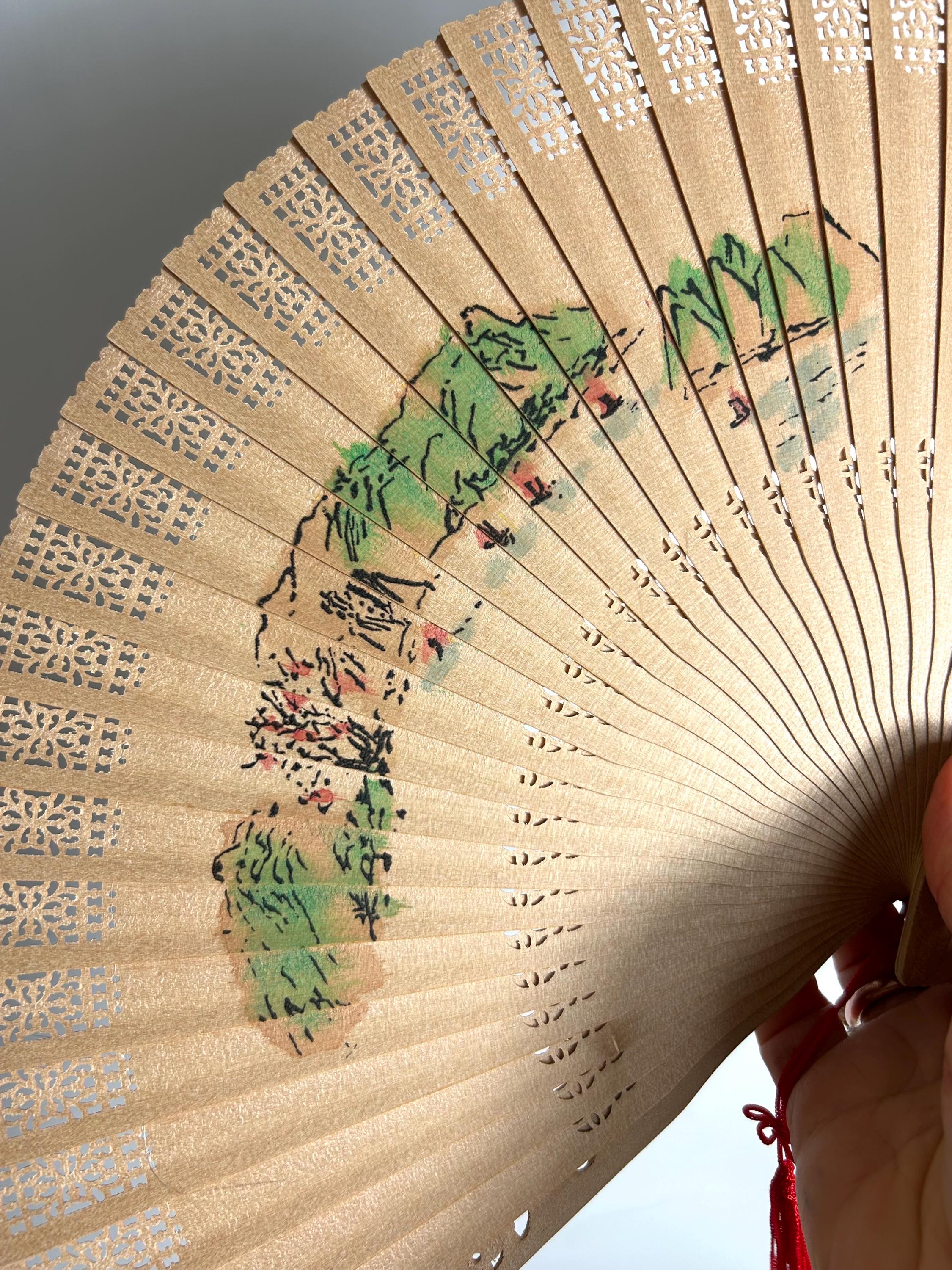 ヴィンテージ中国製木製扇子：花鳥の絵柄／風変わりな壁飾り - Etsy 日本