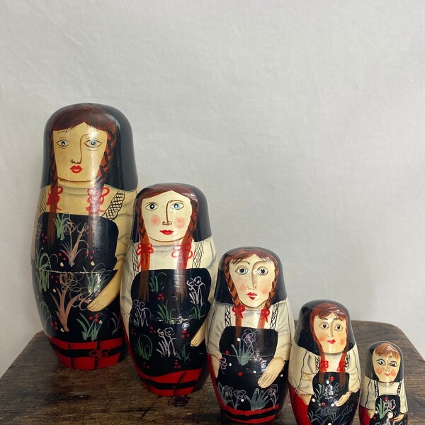 Poupées russes vintage - Poupées babouchka gigognes - Matriochkas en bois - Poupées mères - Ensemble de poupées russes anciennes - 5 poupées - Noir GC