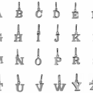 Ein kleiner Buchstaben Anhänger, 925er Sterling Silber, Deutsche Herstellung