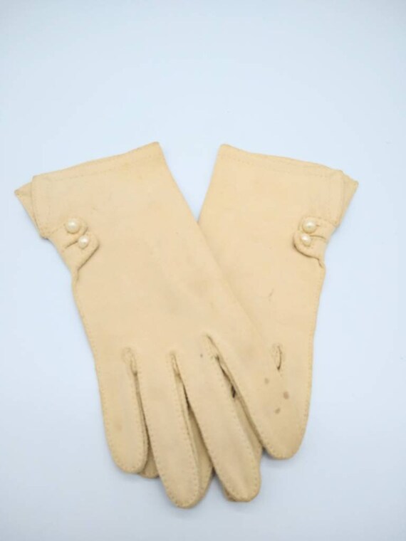 Vintage 40s French Crescendo Cream Gloves
