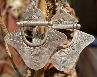 Exceptional earrings, earrings, the Touareg made of silver with engravings