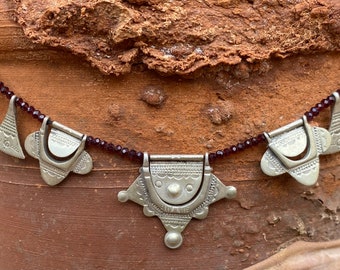 Beautiful, old “Chatchat” silver chain of the Touareg from Niger, exceptional handicraft