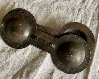 Karkaba, Moroccan castanets, iron, exceptional decorative piece, bowl for peanuts, hand-forged, vintage