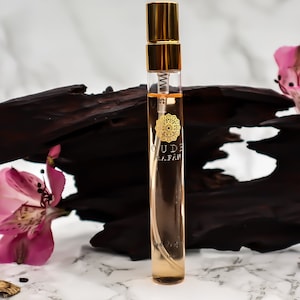 Levant Perfume for Woman Oud Agarwood Amber Iris Floral Mature Powerful Natural Organic Fragrance Feminine Scent - EDP Eau De Parfum